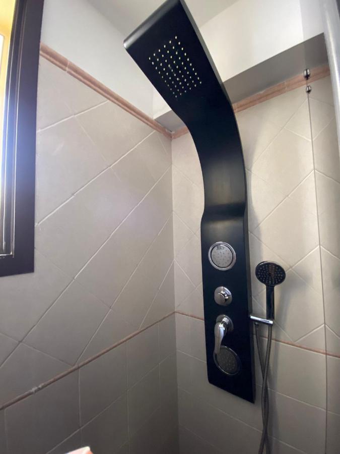 Room Mazzini เลชเช ภายนอก รูปภาพ